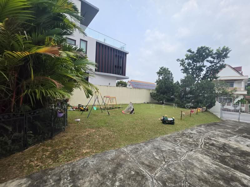 Sian Tuan Avenue, Sian Tuan Avenue, Clementi Park / Upper Bukit Timah, 4 Bedrooms, 5,024 sqft, Detached House For Sale, by Tan Chin Heng, 500297555 - Garden - PropertyGuru.com.sg