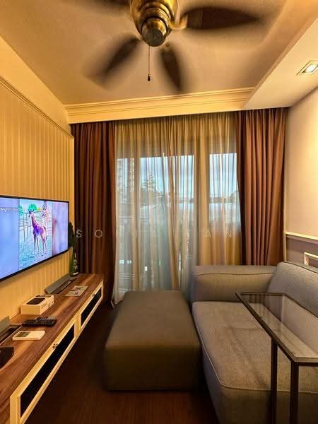 RV Point, 233 River Valley Road, Orchard / River Valley, 1 Bedroom, 388 sqft, Condominium For Sale, by Sonia Tan, 500297600 - Living Room - PropertyGuru.com.sg