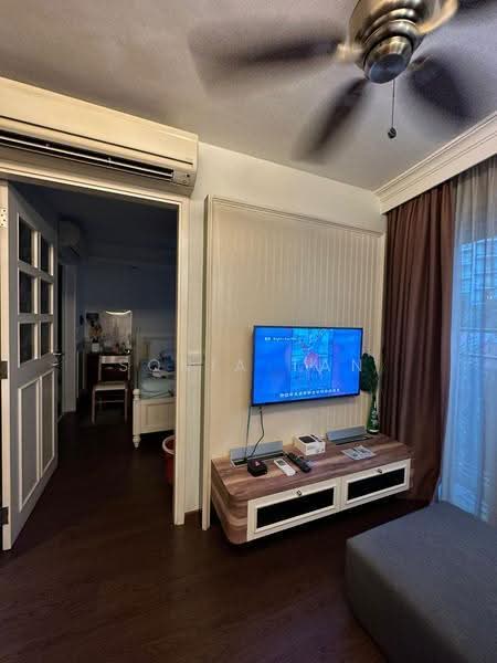 RV Point, 233 River Valley Road, Orchard / River Valley, 1 Bedroom, 388 sqft, Condominium For Sale, by Sonia Tan, 500297600 - Living Room - PropertyGuru.com.sg