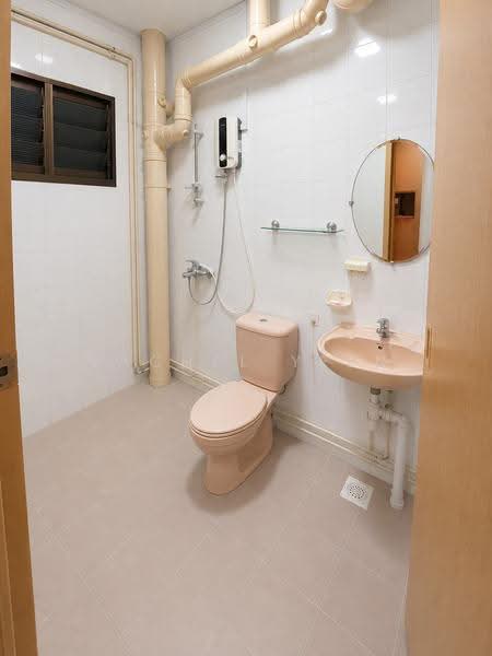 542 Woodlands Drive 16, 542 Woodlands Drive 16, Admiralty / Woodlands, Room Rental, 100 sqft, HDB Flat For Rent, by Rachel Yeen, 500297608 - Bathroom - PropertyGuru.com.sg