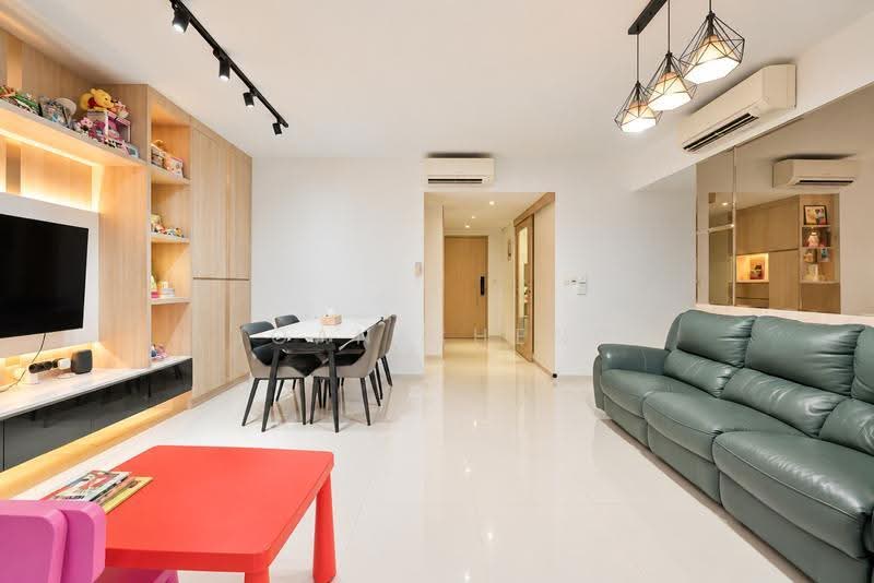 Twin Waterfalls, 118 Punggol Walk, Hougang / Punggol / Sengkang, 3 Bedrooms, 1,001 sqft, Condominium For Sale, by Joan Cheng, 500297653 - Living Room - PropertyGuru.com.sg