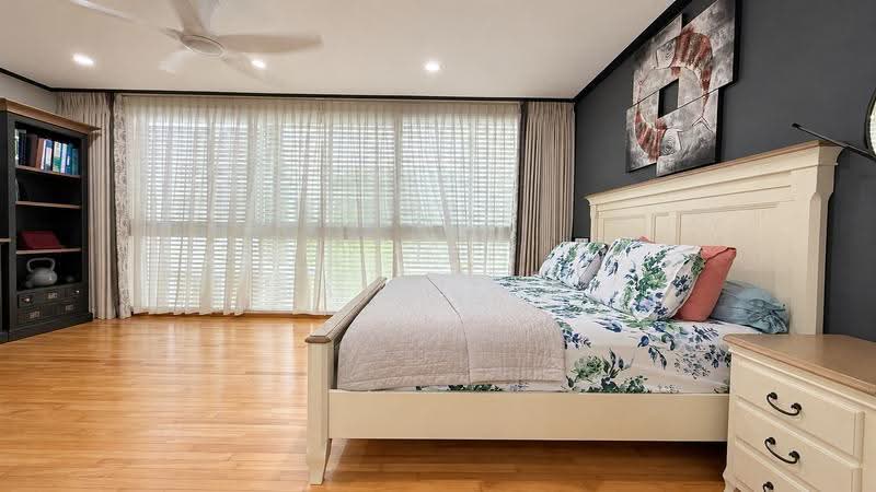 Freehold, Walk to MRT! Newer facade, Macpherson / Potong Pasir, 5 Bedrooms, 3,500 sqft, Terraced House For Sale, by JAY PECK, 500297681 - Bedroom - PropertyGuru.com.sg