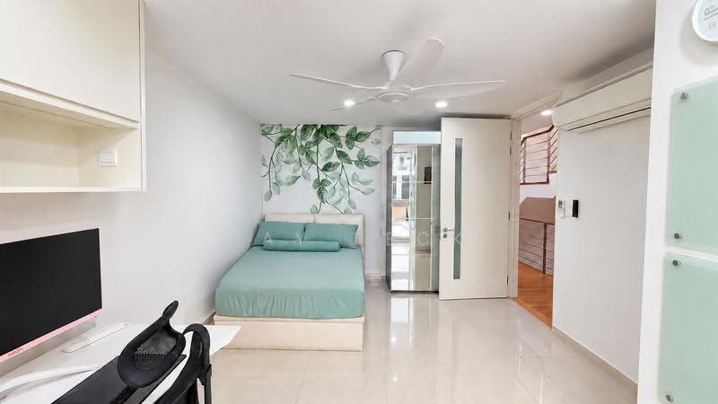 Freehold, Walk to MRT! Newer facade, Macpherson / Potong Pasir, 5 Bedrooms, 3,500 sqft, Terraced House For Sale, by JAY PECK, 500297681 - Bedroom - PropertyGuru.com.sg