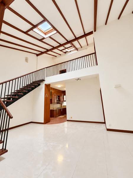 Serangoon Garden Estate, Burghley Drive, Hougang / Punggol / Sengkang, 3 Bedrooms, 2,800 sqft, Semi-Detached House For Sale, by Madeline Koo, 500297689 - Living Room - PropertyGuru.com.sg