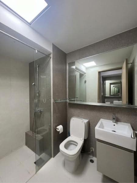 Studio bathroom