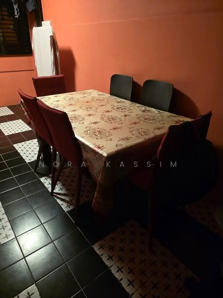 525 Bedok North Street 3, 525 Bedok North Street 3, Bedok / Upper East Coast, Room Rental, 150 sqft, HDB Flat For Rent, by Nora Kassim, 500297716 - Dining Room - PropertyGuru.com.sg