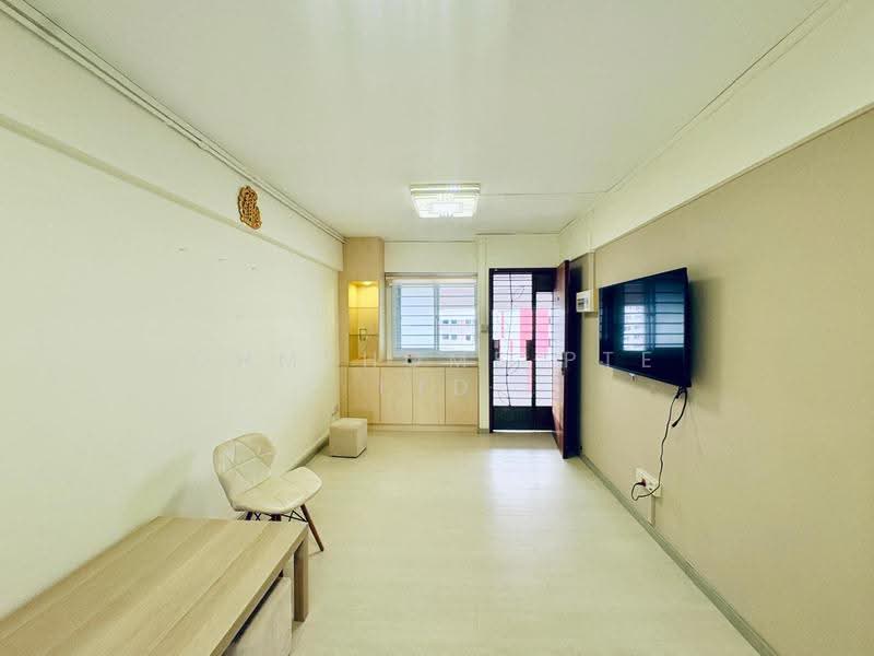 101 Jurong East Street 13, 101 Jurong East Street 13, Boon Lay / Jurong / Tuas, 2 Bedrooms, 731 sqft, HDB Flat For Sale, by STEVEN NG, 500297725 - Living Room - PropertyGuru.com.sg