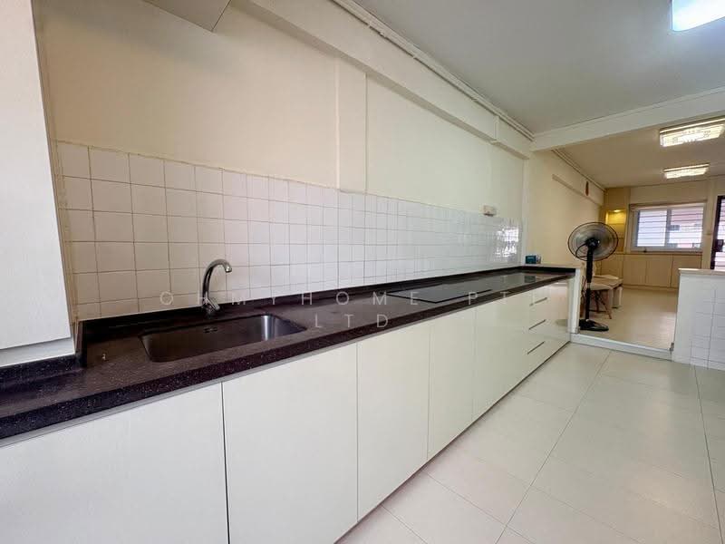 101 Jurong East Street 13, 101 Jurong East Street 13, Boon Lay / Jurong / Tuas, 2 Bedrooms, 731 sqft, HDB Flat For Sale, by STEVEN NG, 500297725 - Kitchen - PropertyGuru.com.sg