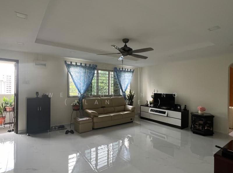 312 Bukit Batok Street 32, 312 Bukit Batok Street 32, Dairy Farm / Bukit Panjang / Choa Chu Kang, Room Rental, 150 sqft, HDB Flat For Rent, by Wee Chye Heng (Alan Wee), 500297795 - Living Room - PropertyGuru.com.sg
