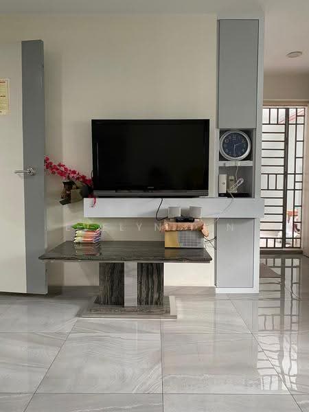 328 Sembawang Crescent, 328 Sembawang Crescent, Sembawang / Yishun, 4 Bedrooms, 1,302 sqft, HDB Flat For Sale, by Evelyn Tan, 500297802 - Living Room - PropertyGuru.com.sg