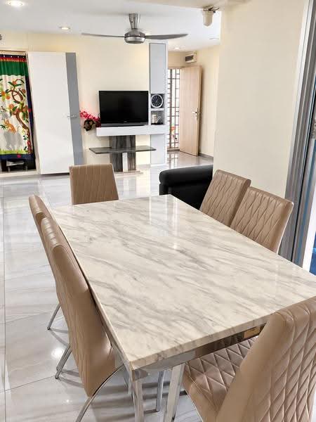 328 Sembawang Crescent, 328 Sembawang Crescent, Sembawang / Yishun, 4 Bedrooms, 1,302 sqft, HDB Flat For Sale, by Evelyn Tan, 500297802 - Dining Room - PropertyGuru.com.sg