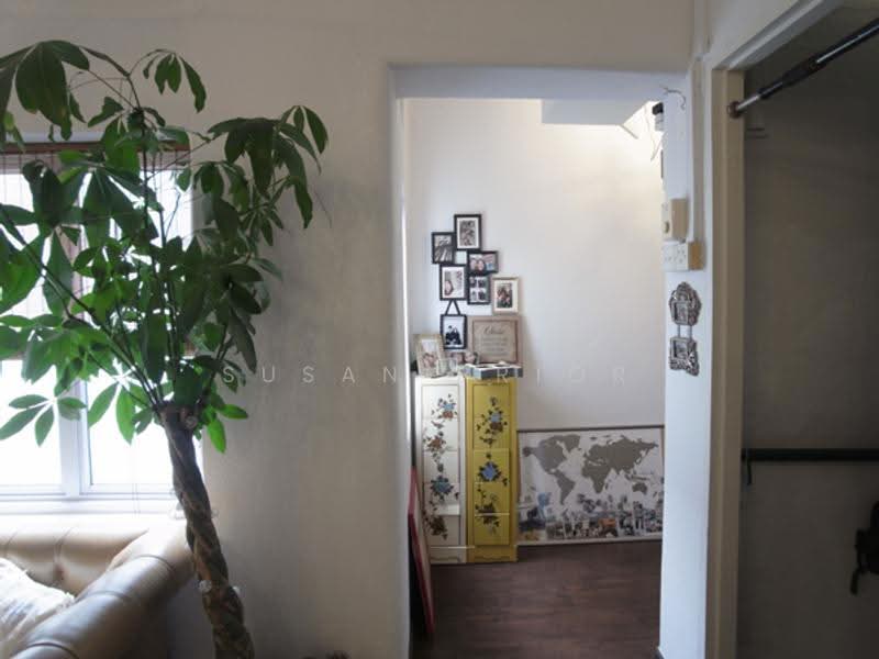 Best of Tiong Bahru Bright/Best View/Walkup, Eng Watt Street, Alexandra / Commonwealth, 2 Bedrooms, 1,045 sqft, Conservation House For Sale, by Susan Prior, 500297844 - Interior - PropertyGuru.com.sg