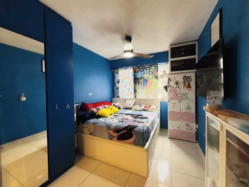 326C Sumang Walk, 326C Sumang Walk, Hougang / Punggol / Sengkang, 2 Bedrooms, 721 sqft, HDB Flat For Sale, by Latha Kannan, 500297863 - Bedroom - PropertyGuru.com.sg