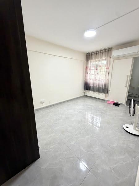245 Jurong East Street 24, 245 Jurong East Street 24, Boon Lay / Jurong / Tuas, 2 Bedrooms, 721 sqft, HDB Flat For Rent, by Serene Ng, 500297922 - Master Bedroom - PropertyGuru.com.sg