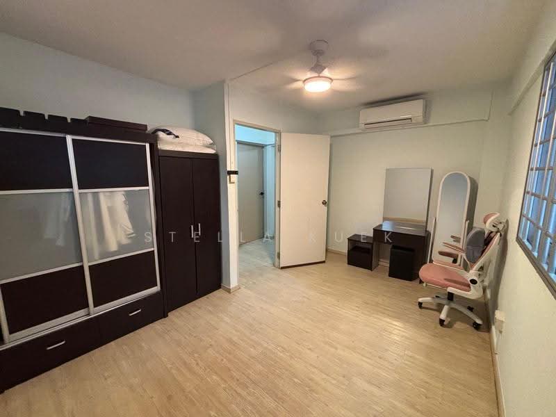128 Bukit Batok West Avenue 6, 128 Bukit Batok West Avenue 6, Dairy Farm / Bukit Panjang / Choa Chu Kang, 3 Bedrooms, 1,055 sqft, HDB Flat For Rent, by Stella Kuek, 500297928 - Bedroom - PropertyGuru.com.sg