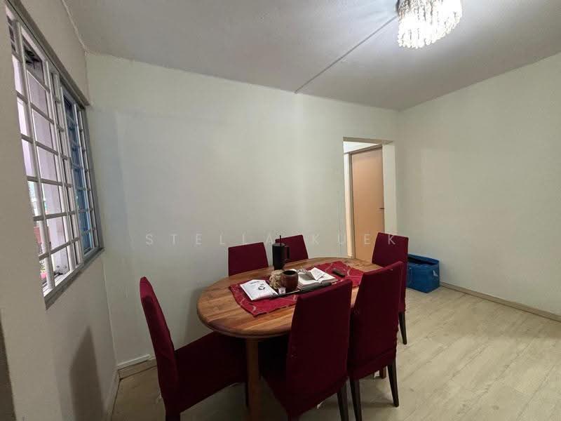128 Bukit Batok West Avenue 6, 128 Bukit Batok West Avenue 6, Dairy Farm / Bukit Panjang / Choa Chu Kang, 3 Bedrooms, 1,055 sqft, HDB Flat For Rent, by Stella Kuek, 500297928 - Dining Room - PropertyGuru.com.sg