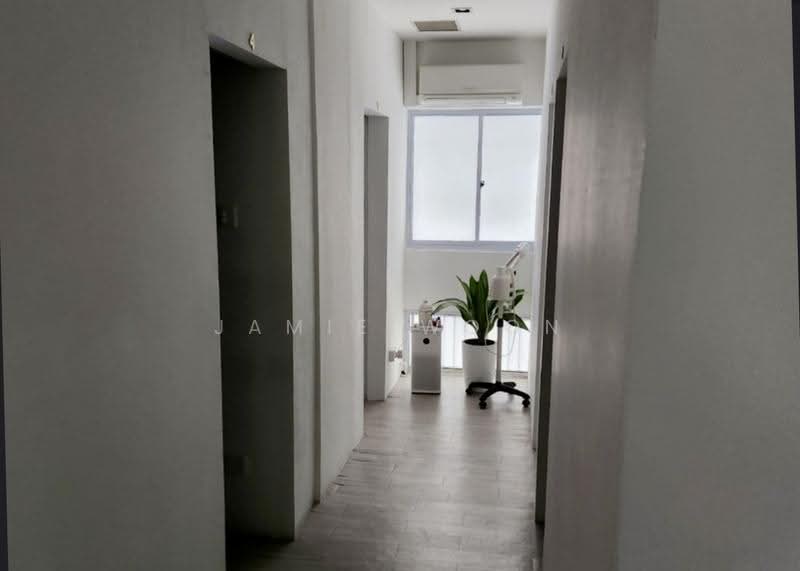 722 Ang Mo Kio Avenue 8, Ang Mo Kio / Bishan / Thomson, 1,636 sqft, Shop / Shophouse For Sale, by Jamie Woon, 500297933 - Corridor - CommercialGuru.com.sg
