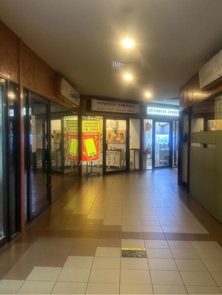 Furama City Centre, 60 Eu Tong Sen Street, Boat Quay / Raffles Place / Marina, 409 sqft, Mall Shop For Rent, by Ssharon Loh, 500297994 - CommercialGuru.com.sg