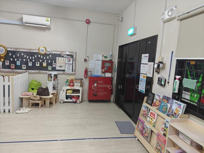 Punggol Road, Punggol Road, Hougang / Punggol / Sengkang, 5 Bedrooms, 1,900 sqft, Corner Terrace For Rent, by Louise Oh Oh, 500297998 - Interior - PropertyGuru.com.sg