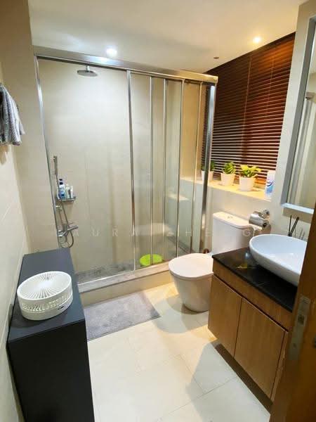 The Lakeshore, 29 Jurong West Street 41, Boon Lay / Jurong / Tuas, 2 Bedrooms, 947 sqft, Condominium For Rent, by Laura Zheng, 500298043 - Bathroom - PropertyGuru.com.sg