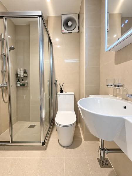 Wilkie Vale, 64 Wilkie Road, Orchard / River Valley, 3 Bedrooms, 1,152 sqft, Apartment For Sale, by Timothy Tan, 500298075 - Bathroom - PropertyGuru.com.sg
