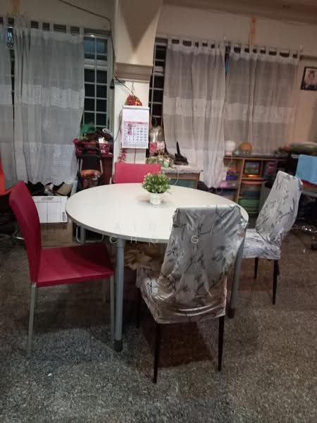 758 Jurong West Street 74, 758 Jurong West Street 74, Boon Lay / Jurong / Tuas, Room Rental, 100 sqft, HDB Flat For Rent, by Aiden Chong, 500298102 - Dining Room - PropertyGuru.com.sg