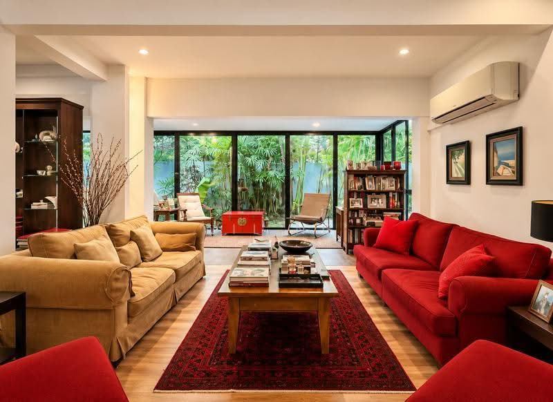 Exclusive Hilltop F-Hold Detached On A Almost Squarish Elevated Land, Lim Tai See/ Sixth Ave/ Namly/ Coronation West, Tanglin / Holland / Bukit Timah, 4 Bedrooms, 3,000 sqft, Detached House For Sale, by Wil Ng, 500298127 - Living Room - PropertyGuru.com.sg