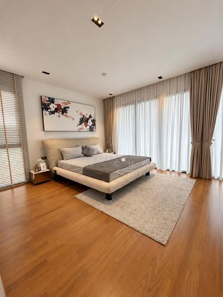 Siglap Road, Siglap, East Coast / Marine Parade, 5 Bedrooms, 9,000 sqft, Detached House For Sale, by Kenix Chong, 500298129 - Bedroom - PropertyGuru.com.sg