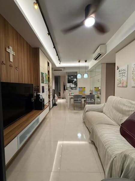 Whistler Grand, 107 West Coast Vale, Buona Vista / West Coast / Clementi New Town, 4 Bedrooms, 1,270 sqft, Condominium For Sale, by Sonia Ong, 500298206 - Living Room - PropertyGuru.com.sg