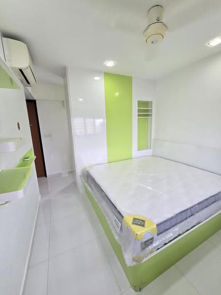 869A Tampines Avenue 8, 869A Tampines Avenue 8, Pasir Ris / Tampines, Room Rental, 150 sqft, HDB Flat For Rent, by Benson Ng 吴啟鈱, 500298207 - Bedroom - PropertyGuru.com.sg