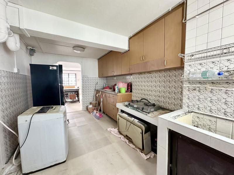 157 Lorong 1 Toa Payoh, 157 Lorong 1 Toa Payoh, Balestier / Toa Payoh, 2 Bedrooms, 721 sqft, HDB Flat For Rent, by Liau Li Jun, 500298215 - Kitchen - PropertyGuru.com.sg