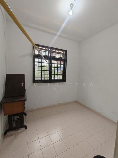 33 Bedok South Avenue 2, 33 Bedok South Avenue 2, Bedok / Upper East Coast, 2 Bedrooms, 785 sqft, HDB Flat For Sale, by Tim Ng Teng Yi, 500298253 - Interior - PropertyGuru.com.sg