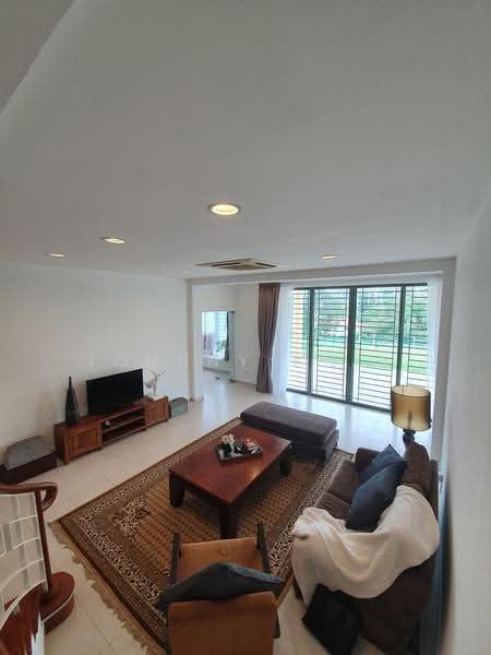 King Albert Park, King Albert Park, Bukit Timah Road, Upper Bukit Timah Road , Clementi Road, Blackmore Drive, Dunearn Road, Jalan Anak Bukit, Jalan Jurong Kechil, Old Holland Road, Clementi Park / Upper Bukit Timah, 4 Bedrooms, 10,225 sqft, Good Class Bungalow For Rent, by Johnny Chia, 500298257 - Living Room - PropertyGuru.com.sg