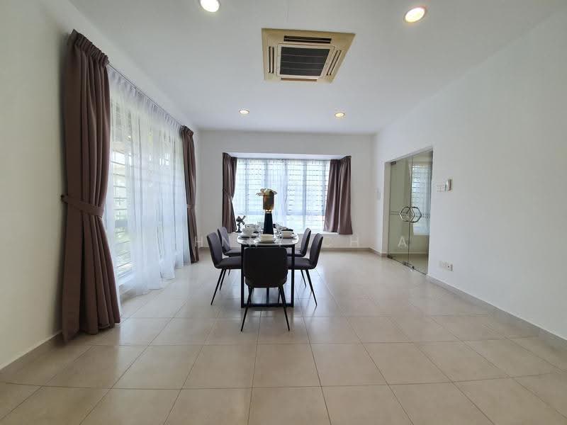 King Albert Park, King Albert Park, Bukit Timah Road, Upper Bukit Timah Road , Clementi Road, Blackmore Drive, Dunearn Road, Jalan Anak Bukit, Jalan Jurong Kechil, Old Holland Road, Clementi Park / Upper Bukit Timah, 4 Bedrooms, 10,225 sqft, Good Class Bungalow For Rent, by Johnny Chia, 500298257 - Dining Room - PropertyGuru.com.sg