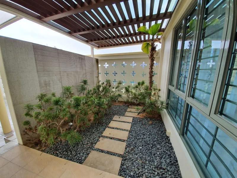 King Albert Park, King Albert Park, Bukit Timah Road, Upper Bukit Timah Road , Clementi Road, Blackmore Drive, Dunearn Road, Jalan Anak Bukit, Jalan Jurong Kechil, Old Holland Road, Clementi Park / Upper Bukit Timah, 4 Bedrooms, 10,225 sqft, Good Class Bungalow For Rent, by Johnny Chia, 500298257 - Garden - PropertyGuru.com.sg