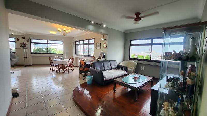 613B Bedok Reservoir Road, 613B Bedok Reservoir Road, Bedok / Upper East Coast, 3 Bedrooms, 1,302 sqft, HDB Flat For Sale, by Martin Ong, 500298266 - Living Room - PropertyGuru.com.sg