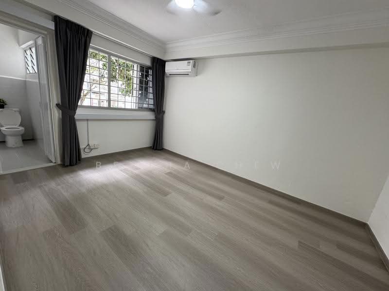 207 Bukit Batok Street 21, 207 Bukit Batok Street 21, Dairy Farm / Bukit Panjang / Choa Chu Kang, 2 Bedrooms, 780 sqft, HDB Flat For Rent, by Bertha Chew, 500298267 - Bathroom - PropertyGuru.com.sg