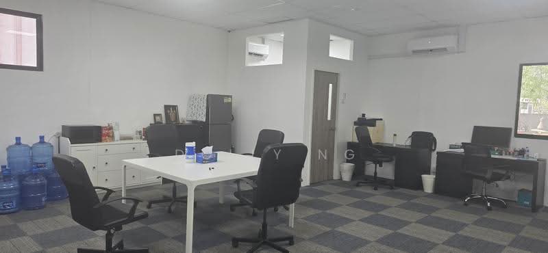 Workshop with 5-ton crane, ready office, Boon Lay / Jurong / Tuas, 14,400 sqft, Factory / Workshop (B2) For Rent, by Dolly NG, 500298269 - Interior - CommercialGuru.com.sg