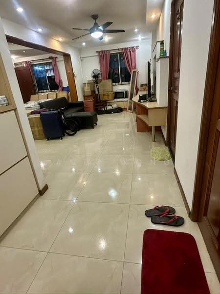 153 Yishun Street 11, 153 Yishun Street 11, Sembawang / Yishun, 4 Bedrooms, 1,442 sqft, HDB Flat For Rent, by Janet Wong, 500298279 - Living Room - PropertyGuru.com.sg
