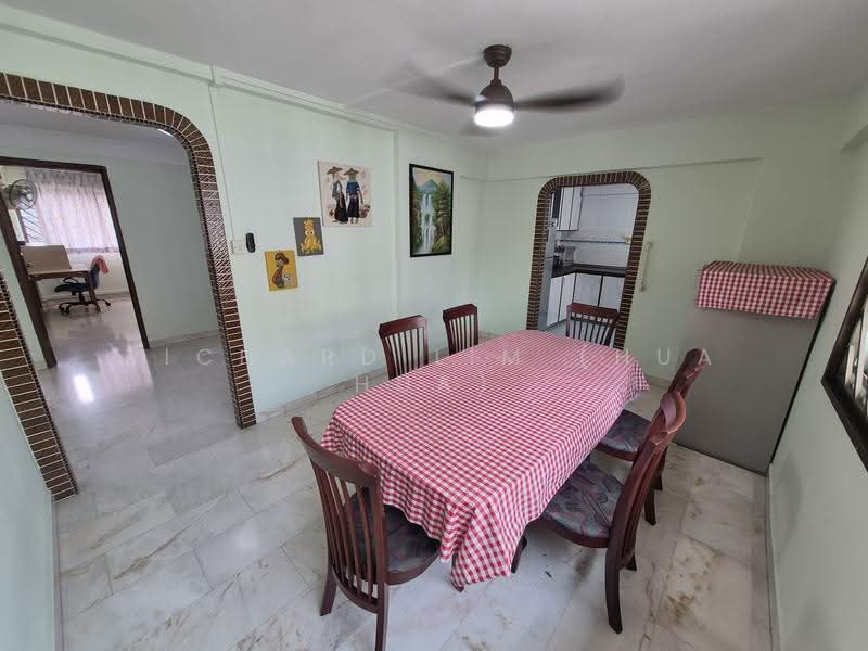 651 Yishun Avenue 4, 651 Yishun Avenue 4, Sembawang / Yishun, 3 Bedrooms, 1,302 sqft, HDB Flat For Sale, by Richard Lim (Hua Hua), 500298290 - Dining Room - PropertyGuru.com.sg