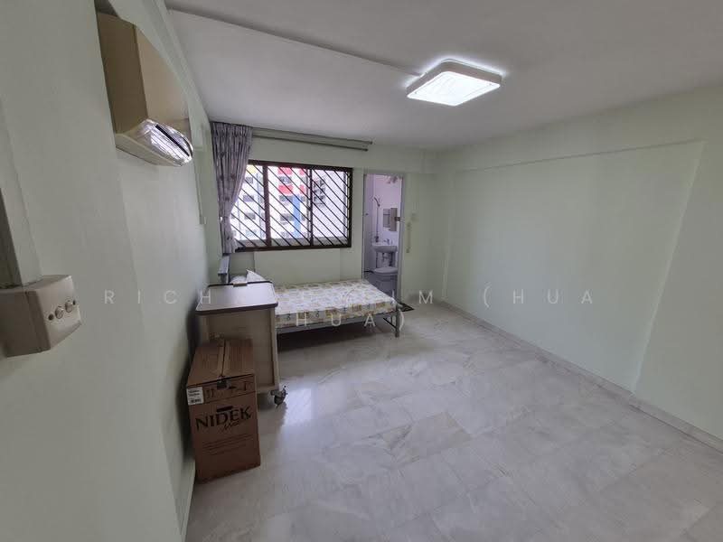 651 Yishun Avenue 4, 651 Yishun Avenue 4, Sembawang / Yishun, 3 Bedrooms, 1,302 sqft, HDB Flat For Sale, by Richard Lim (Hua Hua), 500298290 - Bedroom - PropertyGuru.com.sg