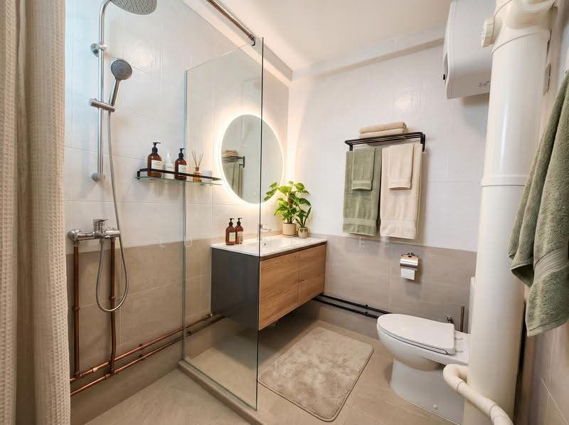 336 Jurong East Avenue 1, 336 Jurong East Avenue 1, Boon Lay / Jurong / Tuas, 4 Bedrooms, 1,679 sqft, HDB Flat For Sale, by Eugene Lee, 500298296 - Bathroom - PropertyGuru.com.sg