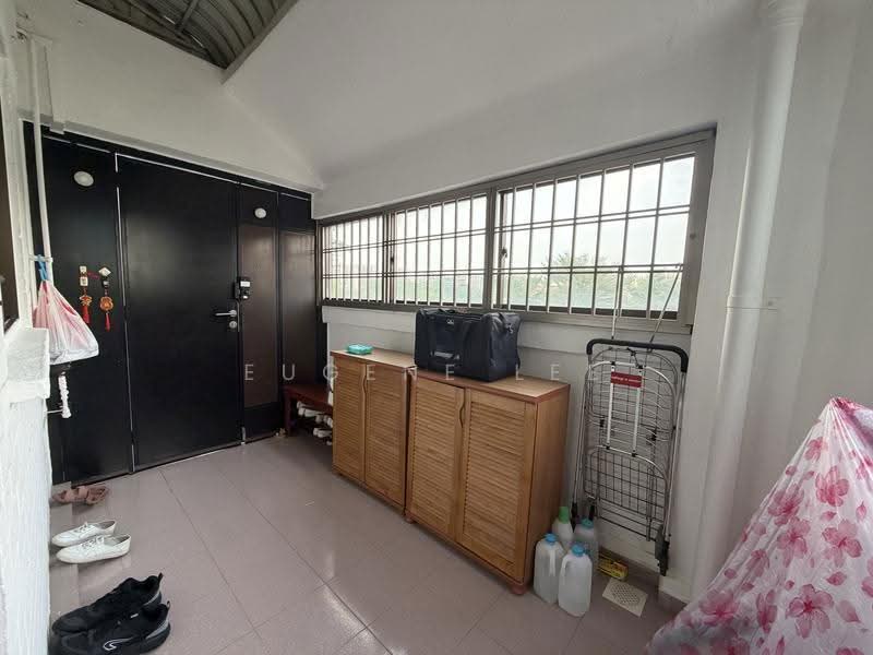 336 Jurong East Avenue 1, 336 Jurong East Avenue 1, Boon Lay / Jurong / Tuas, 4 Bedrooms, 1,679 sqft, HDB Flat For Sale, by Eugene Lee, 500298296 - Entrance - PropertyGuru.com.sg