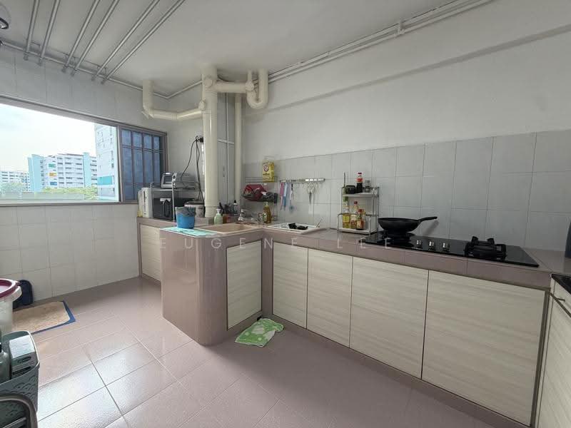 336 Jurong East Avenue 1, 336 Jurong East Avenue 1, Boon Lay / Jurong / Tuas, 4 Bedrooms, 1,679 sqft, HDB Flat For Sale, by Eugene Lee, 500298296 - Kitchen - PropertyGuru.com.sg