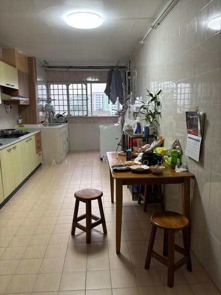 631 Ang Mo Kio Avenue 4, 631 Ang Mo Kio Avenue 4, Ang Mo Kio / Bishan / Thomson, 2 Bedrooms, 700 sqft, HDB Flat For Rent, by Angela Oh, 500298301 - Kitchen - PropertyGuru.com.sg