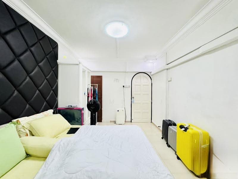 266 Tampines Street 21, 266 Tampines Street 21, Pasir Ris / Tampines, 3 Bedrooms, 1,173 sqft, HDB Flat For Sale, by Lam Min Yi, 500298313 - Bedroom - PropertyGuru.com.sg