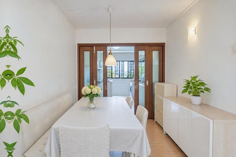 693 Hougang Street 61, 693 Hougang Street 61, Hougang / Punggol / Sengkang, 3 Bedrooms, 958 sqft, HDB Flat For Sale, by PROPSELLER PTE. LTD., 500298322 - Dining Room - PropertyGuru.com.sg