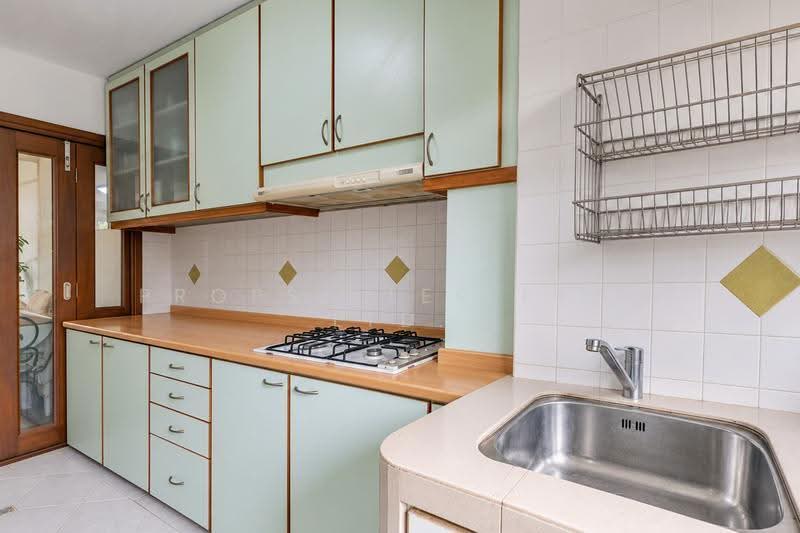 693 Hougang Street 61, 693 Hougang Street 61, Hougang / Punggol / Sengkang, 3 Bedrooms, 958 sqft, HDB Flat For Sale, by PROPSELLER PTE. LTD., 500298322 - Kitchen - PropertyGuru.com.sg
