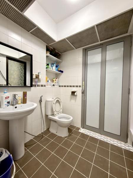 372 Jurong East Street 32, 372 Jurong East Street 32, Boon Lay / Jurong / Tuas, 1 Bedroom, 463 sqft, HDB Flat For Rent, by Jay Ng, 500298334 - Bathroom - PropertyGuru.com.sg