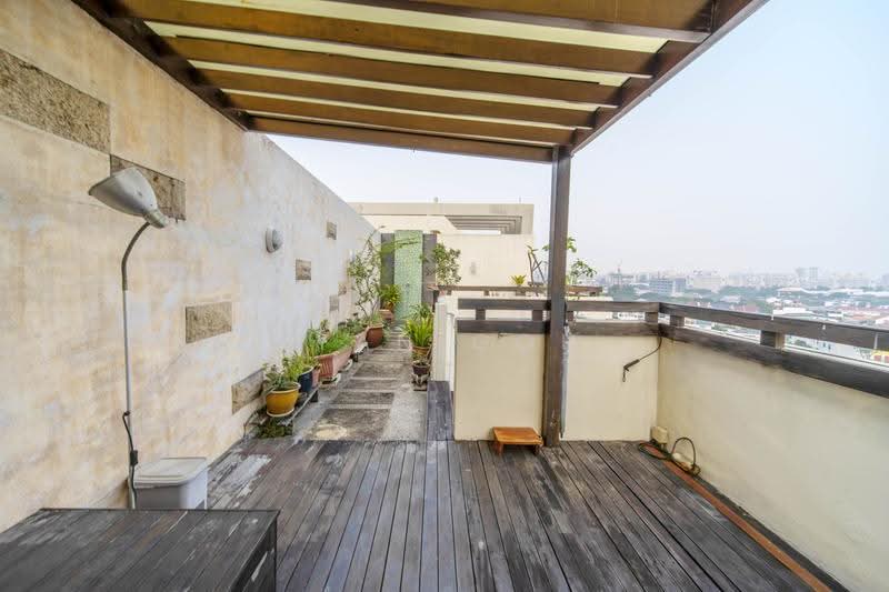 Grosvenor View, 1 Lengkong Empat, Eunos / Geylang / Paya Lebar, 1 Bedroom, 1,292 sqft, Condominium For Sale, by Iyan Goh, 500298361 - Roof Terrace Relax Corner - PropertyGuru.com.sg